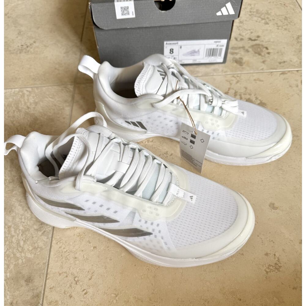 Adidas womens NEW in box Avacourt White Silver Metallic tennis shoes size 8
